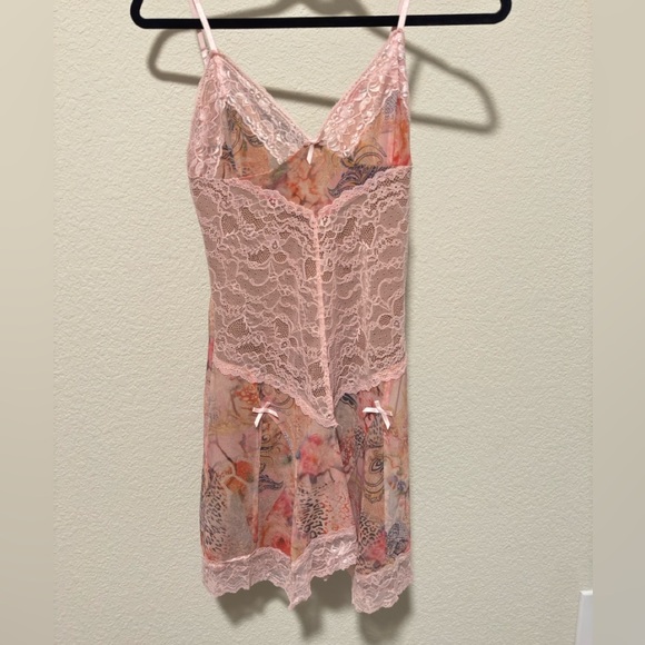 I. AM. GIA. Women’s Lace Floral Pink Mini Dress, Medium - Picture 3 of 5